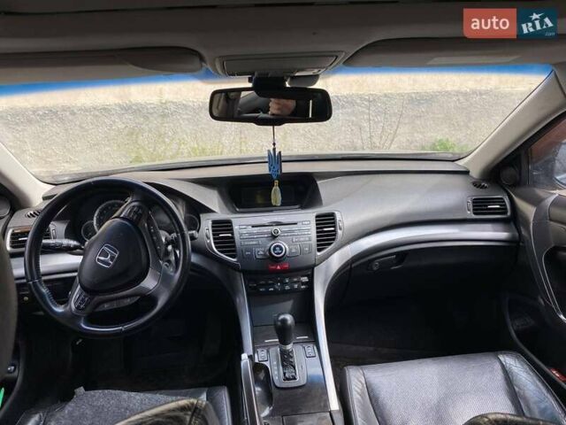 Серый Хонда Аккорд, объемом двигателя 2 л и пробегом 190 тыс. км за 10800 $, фото 4 на Automoto.ua