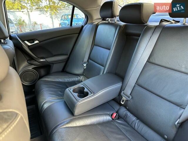 Сірий Хонда Аккорд, об'ємом двигуна 2.35 л та пробігом 165 тис. км за 11900 $, фото 36 на Automoto.ua