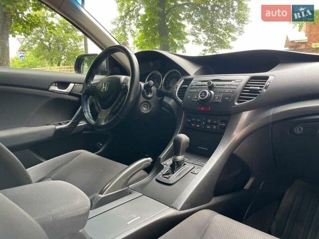 Сірий Хонда Аккорд, об'ємом двигуна 2 л та пробігом 193 тис. км за 8940 $, фото 25 на Automoto.ua