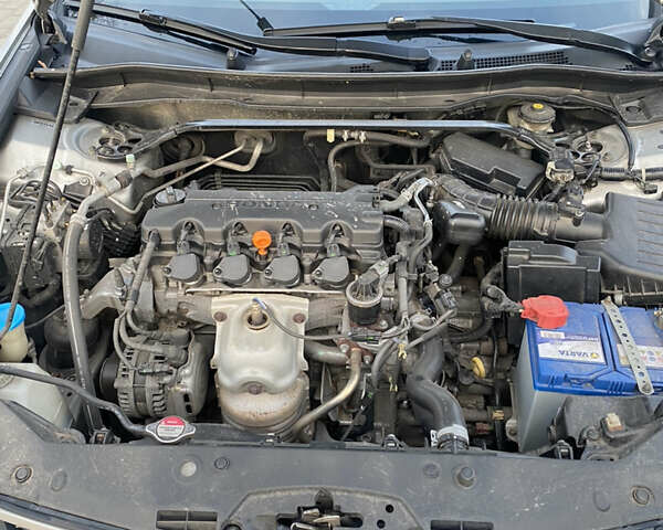 Сірий Хонда Аккорд, об'ємом двигуна 2 л та пробігом 210 тис. км за 9300 $, фото 9 на Automoto.ua