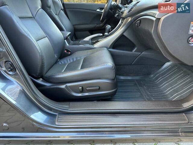 Сірий Хонда Аккорд, об'ємом двигуна 2.35 л та пробігом 165 тис. км за 11900 $, фото 59 на Automoto.ua