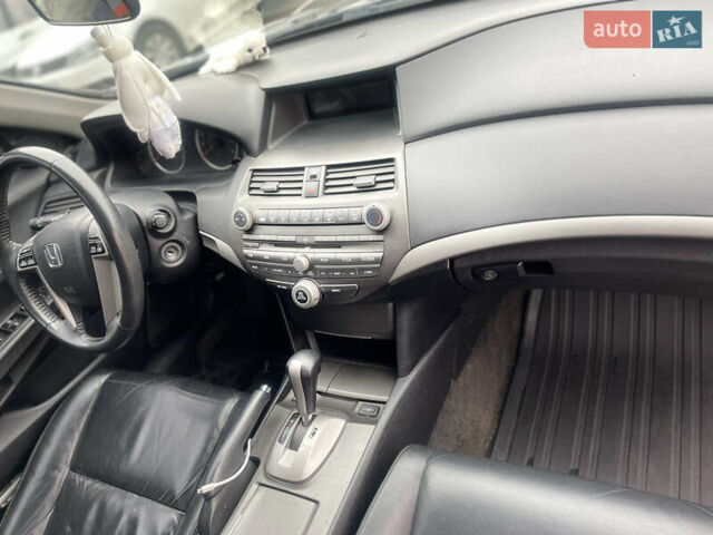 Сірий Хонда Аккорд, об'ємом двигуна 2.4 л та пробігом 177 тис. км за 8500 $, фото 11 на Automoto.ua