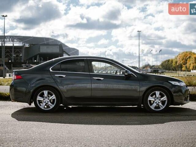 Сірий Хонда Аккорд, об'ємом двигуна 2 л та пробігом 194 тис. км за 10250 $, фото 6 на Automoto.ua