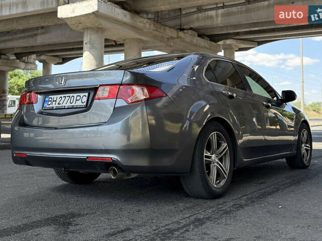 Серый Хонда Аккорд, объемом двигателя 2 л и пробегом 202 тыс. км за 9500 $, фото 6 на Automoto.ua