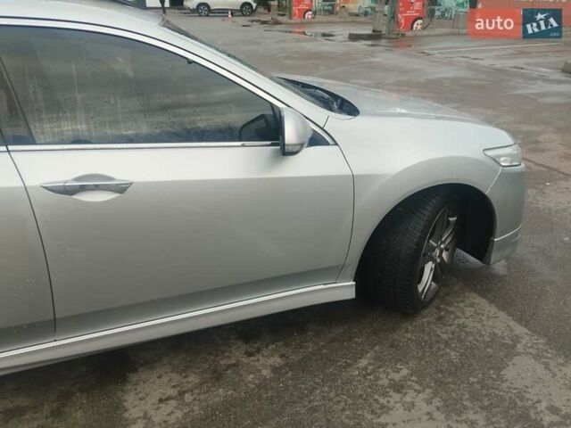 Серый Хонда Аккорд, объемом двигателя 2.35 л и пробегом 195 тыс. км за 11400 $, фото 48 на Automoto.ua