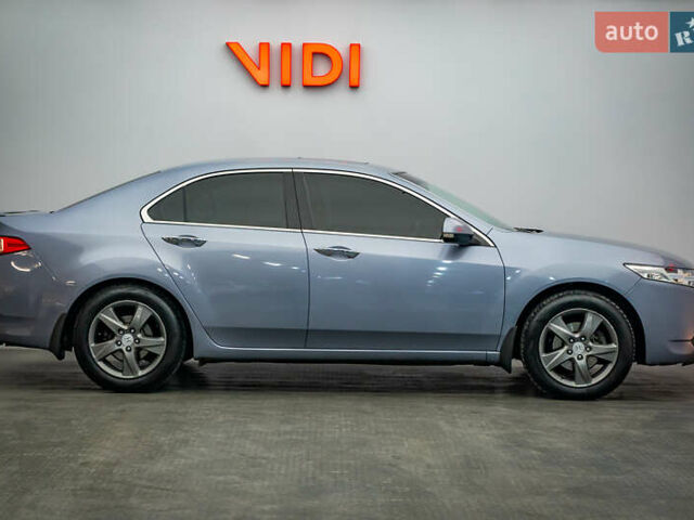 Сірий Хонда Аккорд, об'ємом двигуна 2 л та пробігом 191 тис. км за 10982 $, фото 3 на Automoto.ua