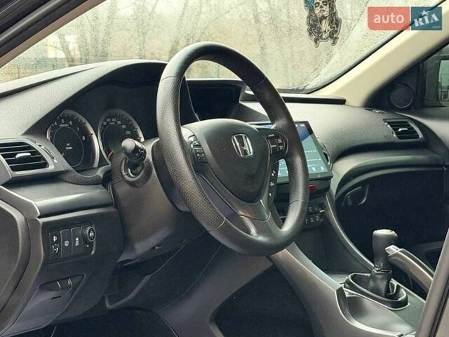 Сірий Хонда Аккорд, об'ємом двигуна 2 л та пробігом 240 тис. км за 8900 $, фото 13 на Automoto.ua
