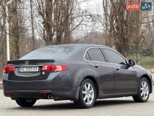 Сірий Хонда Аккорд, об'ємом двигуна 2 л та пробігом 240 тис. км за 8900 $, фото 9 на Automoto.ua