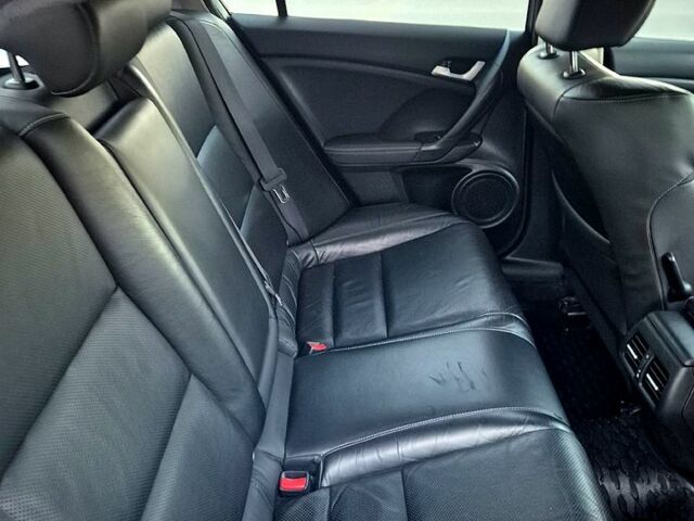 Серый Хонда Аккорд, объемом двигателя 2 л и пробегом 234 тыс. км за 12000 $, фото 11 на Automoto.ua