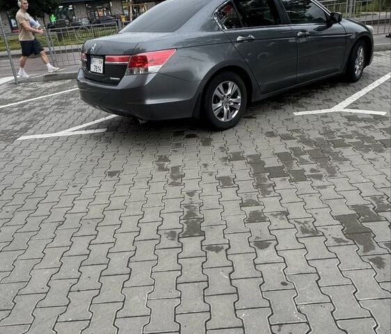 Серый Хонда Аккорд, объемом двигателя 2.4 л и пробегом 174 тыс. км за 8700 $, фото 3 на Automoto.ua