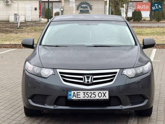 Сірий Хонда Аккорд, об'ємом двигуна 2 л та пробігом 240 тис. км за 8900 $, фото 2 на Automoto.ua