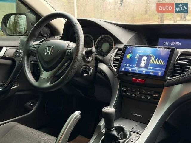 Сірий Хонда Аккорд, об'ємом двигуна 2 л та пробігом 240 тис. км за 8900 $, фото 10 на Automoto.ua