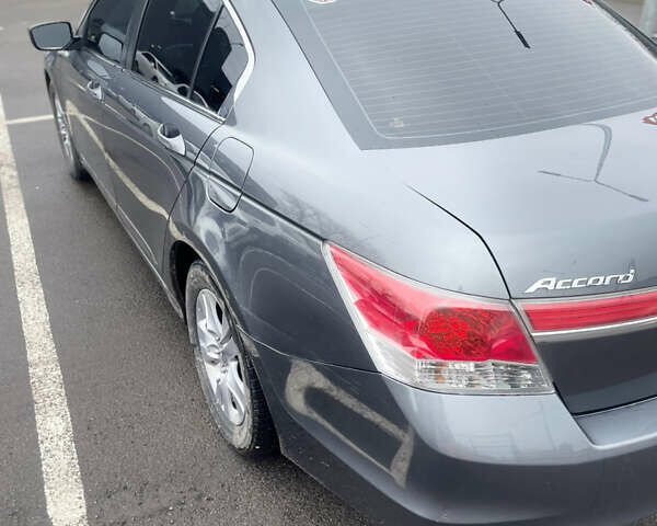 Сірий Хонда Аккорд, об'ємом двигуна 2.4 л та пробігом 177 тис. км за 8500 $, фото 10 на Automoto.ua