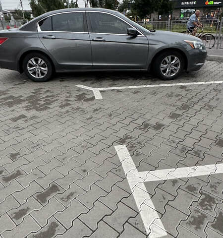 Сірий Хонда Аккорд, об'ємом двигуна 2.4 л та пробігом 177 тис. км за 8500 $, фото 2 на Automoto.ua