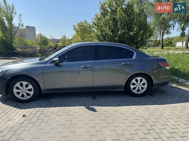 Серый Хонда Аккорд, объемом двигателя 2.35 л и пробегом 140 тыс. км за 10100 $, фото 4 на Automoto.ua