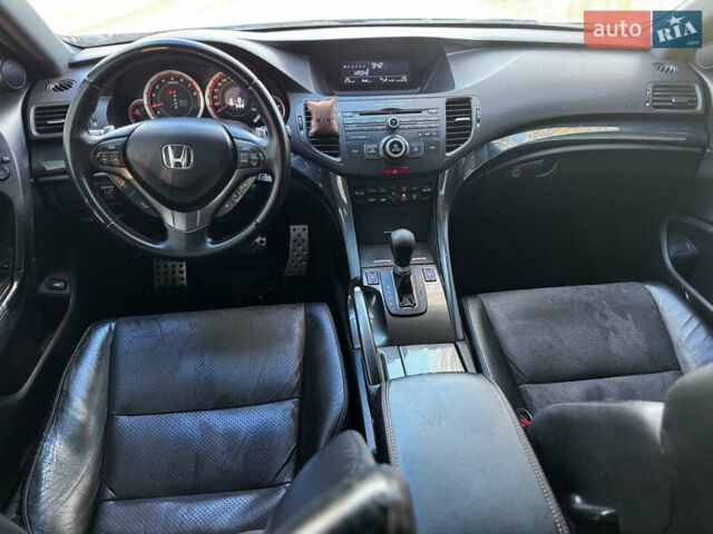 Серый Хонда Аккорд, объемом двигателя 2.4 л и пробегом 319 тыс. км за 11299 $, фото 11 на Automoto.ua