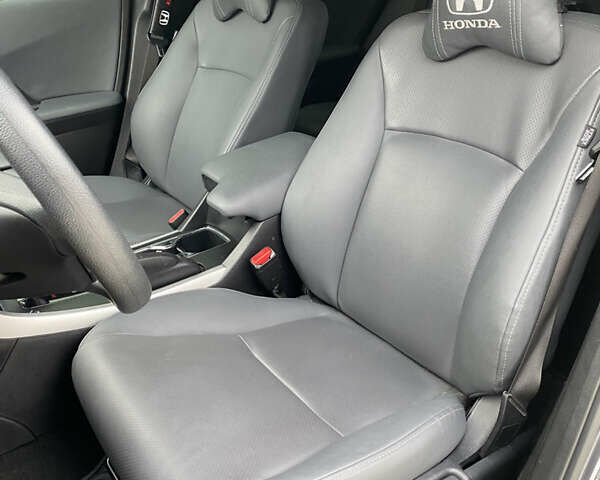 Серый Хонда Аккорд, объемом двигателя 2.35 л и пробегом 140 тыс. км за 11000 $, фото 10 на Automoto.ua