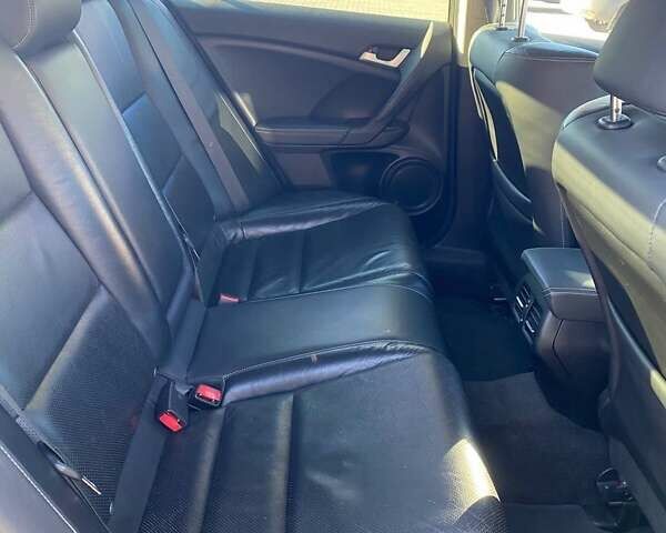 Сірий Хонда Аккорд, об'ємом двигуна 2.35 л та пробігом 213 тис. км за 9900 $, фото 12 на Automoto.ua