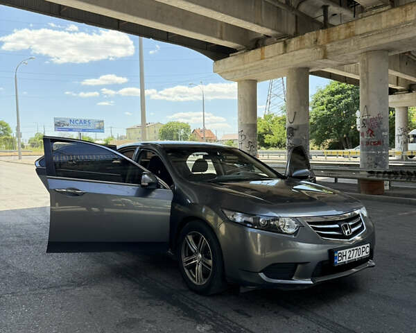 Серый Хонда Аккорд, объемом двигателя 2 л и пробегом 202 тыс. км за 9500 $, фото 12 на Automoto.ua