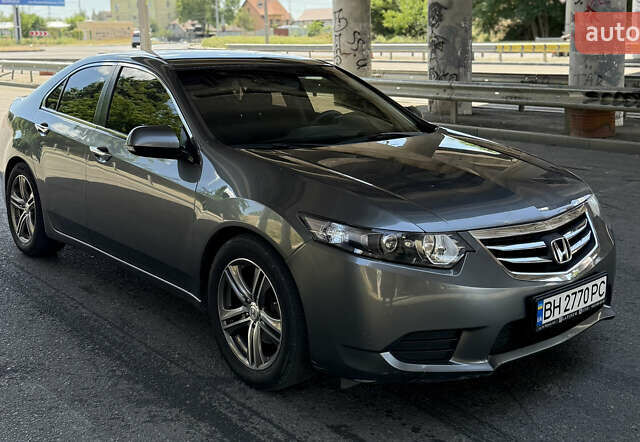Серый Хонда Аккорд, объемом двигателя 2 л и пробегом 202 тыс. км за 9500 $, фото 1 на Automoto.ua