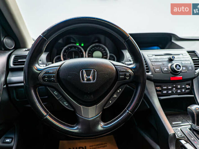 Сірий Хонда Аккорд, об'ємом двигуна 2 л та пробігом 191 тис. км за 10982 $, фото 11 на Automoto.ua