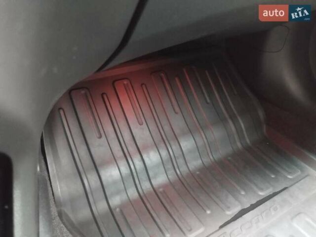 Серый Хонда Аккорд, объемом двигателя 2.35 л и пробегом 195 тыс. км за 11400 $, фото 7 на Automoto.ua