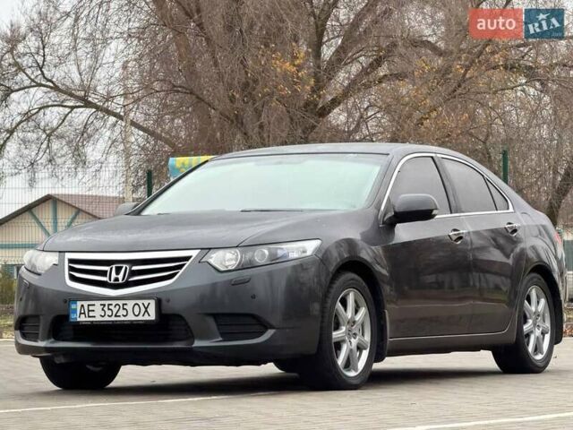 Сірий Хонда Аккорд, об'ємом двигуна 2 л та пробігом 240 тис. км за 8900 $, фото 3 на Automoto.ua