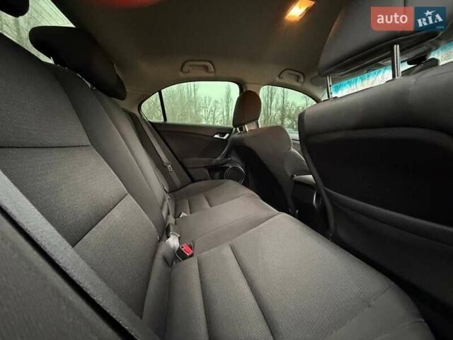 Сірий Хонда Аккорд, об'ємом двигуна 2 л та пробігом 240 тис. км за 8900 $, фото 15 на Automoto.ua