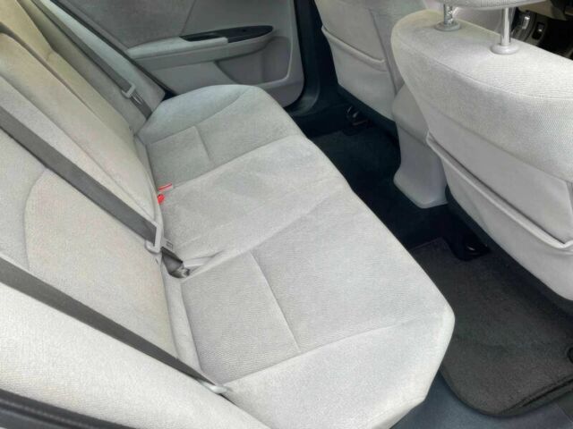 Серый Хонда Аккорд, объемом двигателя 2.4 л и пробегом 81 тыс. км за 3200 $, фото 10 на Automoto.ua