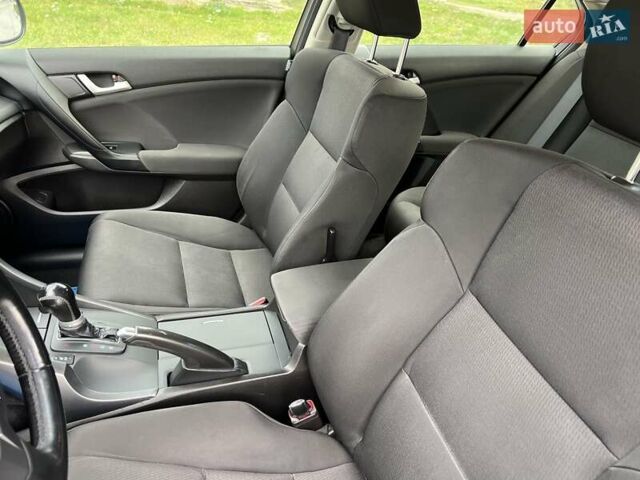 Серый Хонда Аккорд, объемом двигателя 2.2 л и пробегом 239 тыс. км за 11500 $, фото 30 на Automoto.ua