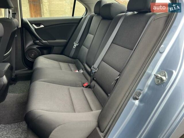 Серый Хонда Аккорд, объемом двигателя 2.2 л и пробегом 239 тыс. км за 11500 $, фото 51 на Automoto.ua