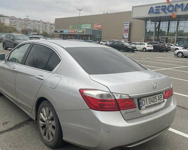 Серый Хонда Аккорд, объемом двигателя 2.4 л и пробегом 290 тыс. км за 11000 $, фото 14 на Automoto.ua