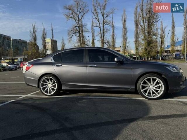 Сірий Хонда Аккорд, об'ємом двигуна 2.4 л та пробігом 205 тис. км за 16500 $, фото 4 на Automoto.ua