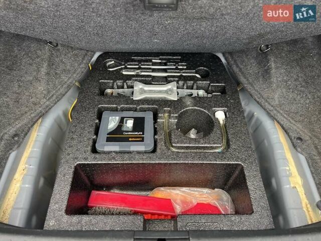 Серый Хонда Аккорд, объемом двигателя 2.2 л и пробегом 239 тыс. км за 11500 $, фото 56 на Automoto.ua