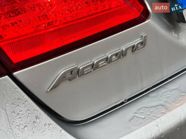 Серый Хонда Аккорд, объемом двигателя 2.35 л и пробегом 173 тыс. км за 10999 $, фото 21 на Automoto.ua