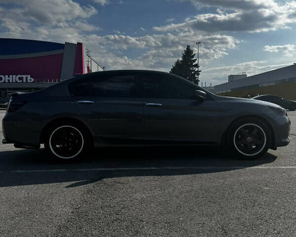 Сірий Хонда Аккорд, об'ємом двигуна 2.36 л та пробігом 224 тис. км за 10500 $, фото 8 на Automoto.ua