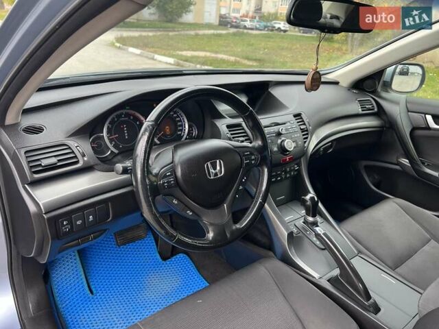 Серый Хонда Аккорд, объемом двигателя 2.2 л и пробегом 239 тыс. км за 11500 $, фото 34 на Automoto.ua