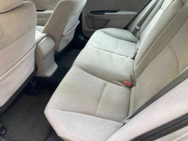 Серый Хонда Аккорд, объемом двигателя 2.4 л и пробегом 81 тыс. км за 3200 $, фото 11 на Automoto.ua