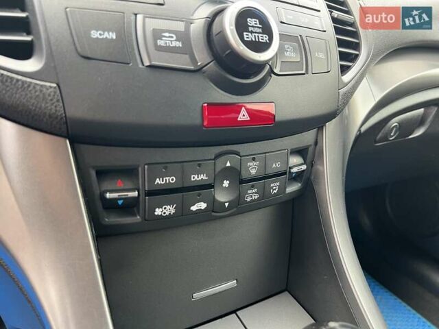 Серый Хонда Аккорд, объемом двигателя 2.2 л и пробегом 239 тыс. км за 11500 $, фото 45 на Automoto.ua