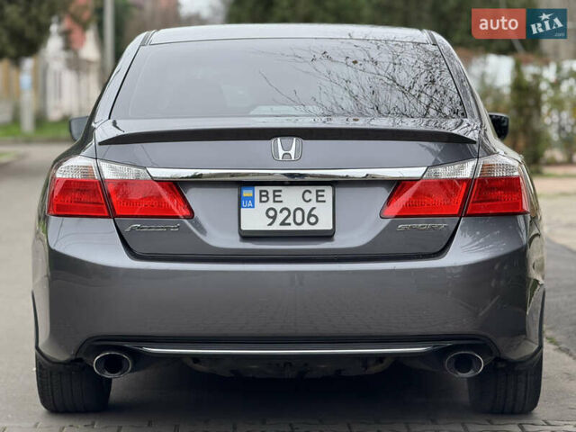 Серый Хонда Аккорд, объемом двигателя 2.4 л и пробегом 160 тыс. км за 11200 $, фото 5 на Automoto.ua