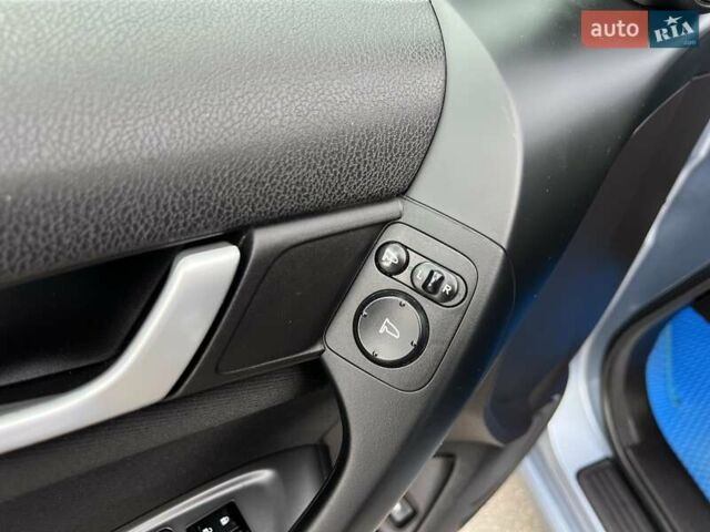 Серый Хонда Аккорд, объемом двигателя 2.2 л и пробегом 239 тыс. км за 11500 $, фото 26 на Automoto.ua