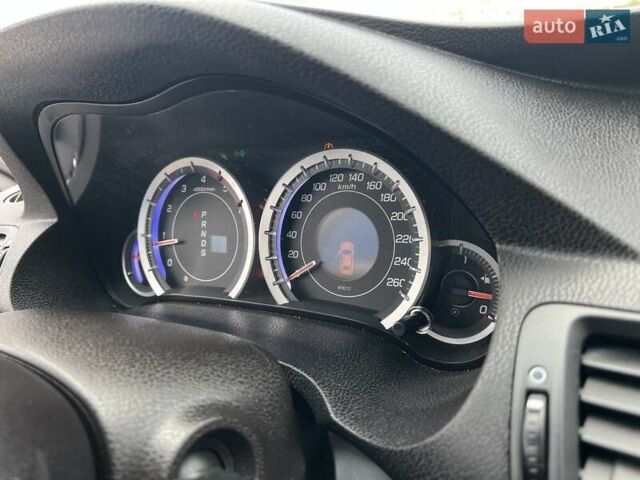 Серый Хонда Аккорд, объемом двигателя 2.2 л и пробегом 239 тыс. км за 11500 $, фото 42 на Automoto.ua