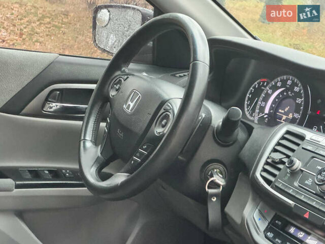 Серый Хонда Аккорд, объемом двигателя 2.35 л и пробегом 173 тыс. км за 10999 $, фото 42 на Automoto.ua