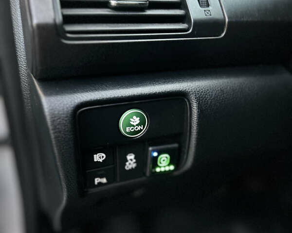 Серый Хонда Аккорд, объемом двигателя 2.4 л и пробегом 293 тыс. км за 11499 $, фото 14 на Automoto.ua