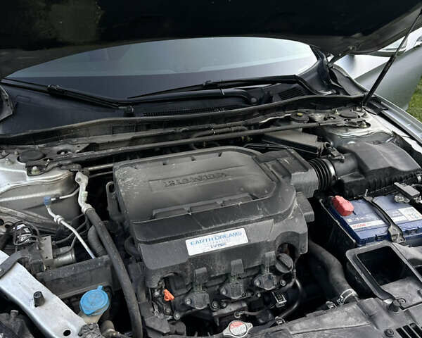 Сірий Хонда Аккорд, об'ємом двигуна 3.47 л та пробігом 73 тис. км за 17000 $, фото 16 на Automoto.ua