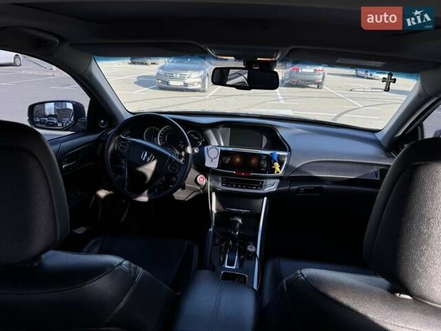 Сірий Хонда Аккорд, об'ємом двигуна 2.4 л та пробігом 205 тис. км за 16500 $, фото 10 на Automoto.ua