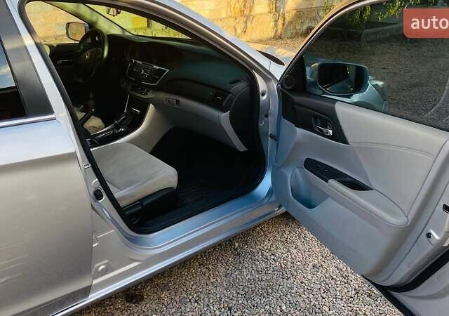 Сірий Хонда Аккорд, об'ємом двигуна 2.4 л та пробігом 190 тис. км за 10600 $, фото 8 на Automoto.ua