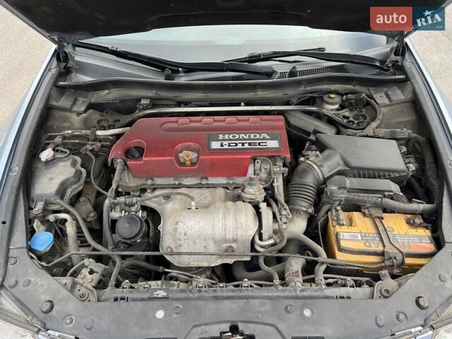 Серый Хонда Аккорд, объемом двигателя 2.2 л и пробегом 239 тыс. км за 11500 $, фото 71 на Automoto.ua