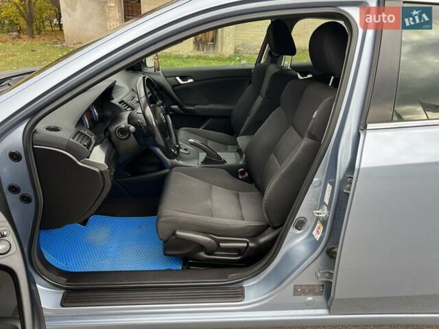 Серый Хонда Аккорд, объемом двигателя 2.2 л и пробегом 239 тыс. км за 11500 $, фото 28 на Automoto.ua