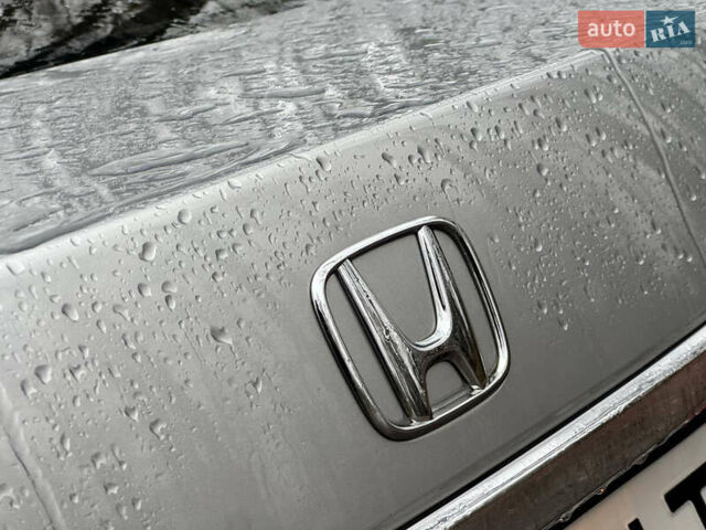 Серый Хонда Аккорд, объемом двигателя 2.35 л и пробегом 173 тыс. км за 10999 $, фото 20 на Automoto.ua